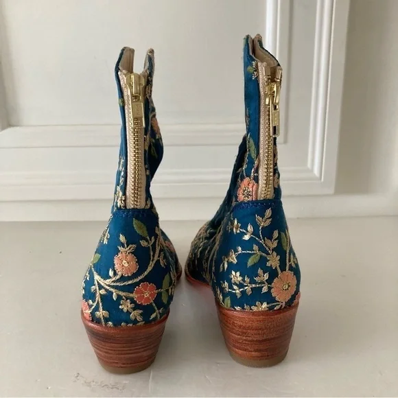 NWOT Momo Free People Eloise Embroidered Blue Floral Ankle Boots - Picture 5 of 7
